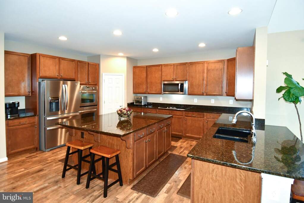 16323 Boatswain Circle, Woodbridge, VA 22191 - More