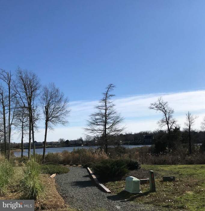 316 Monroe Point Drive, Colonial Beach, VA 22443 MLS VAWE2005804