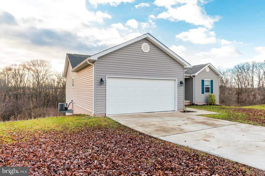 26 Drive, Martinsburg, WV 25405 MLS WVBE2025002 RLAH