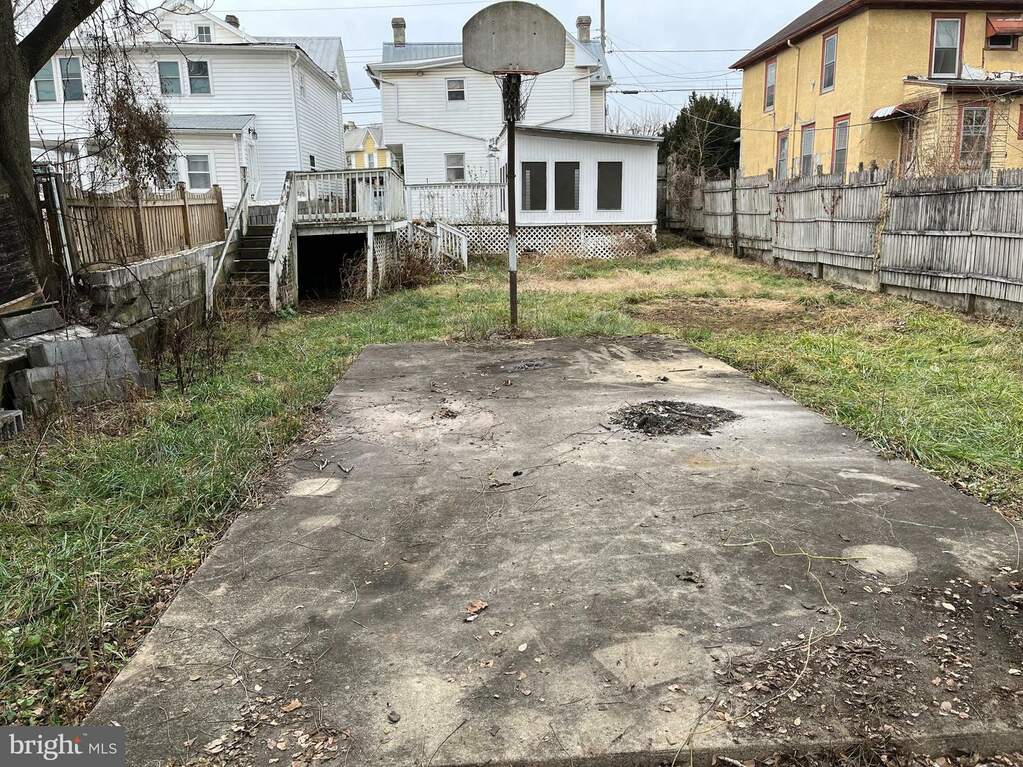 734 Maryland Avenue, Martinsburg, WV 25401 MLS WVBE2025384 RLAH