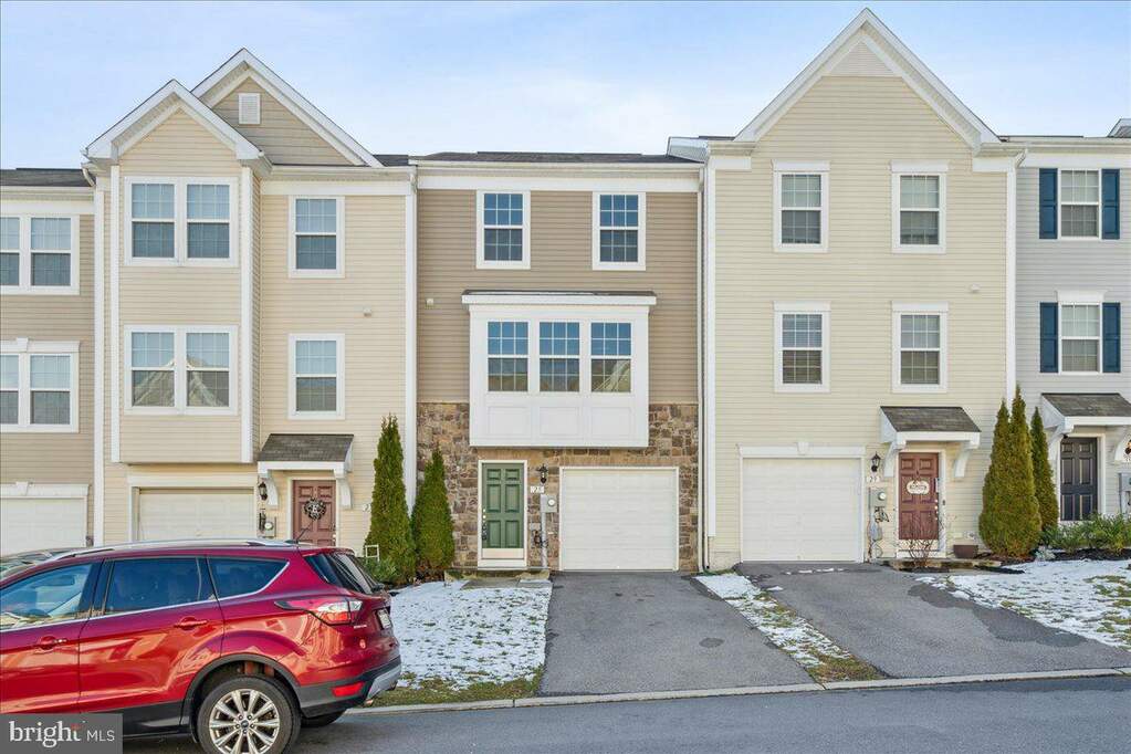 25 Antigua Drive, Hedgesville, WV 25427 MLS WVBE2026466 RLAH