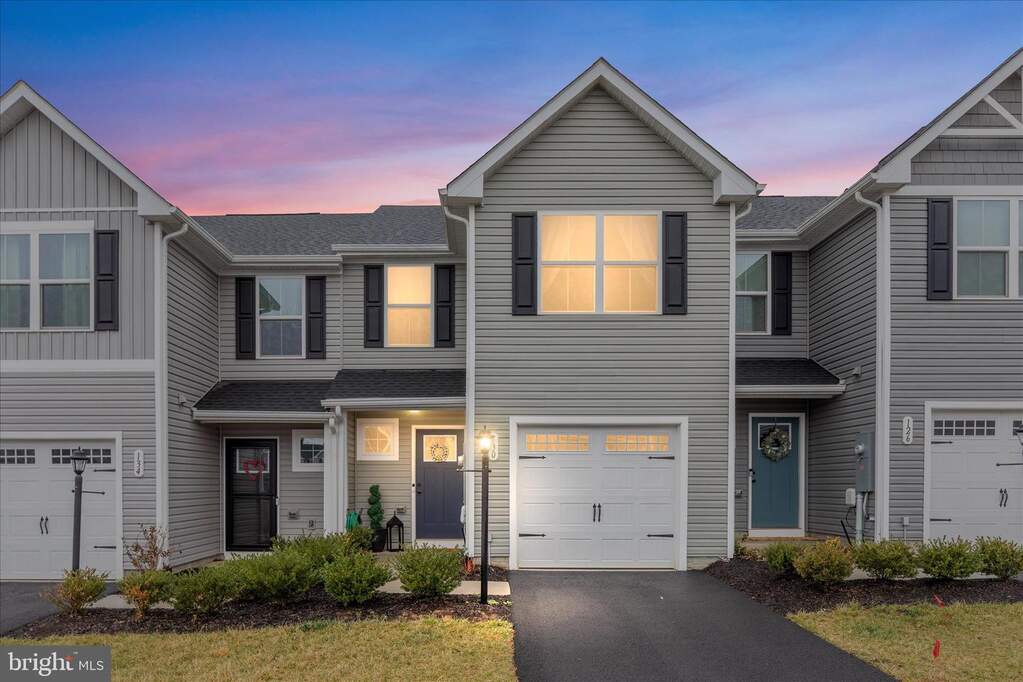 130 Calais Place, Hedgesville, WV 25427 - View 2