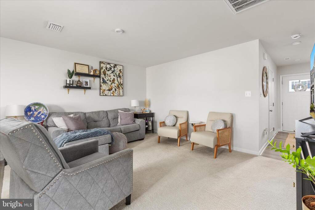 130 Calais Place, Hedgesville, WV 25427 - View 5