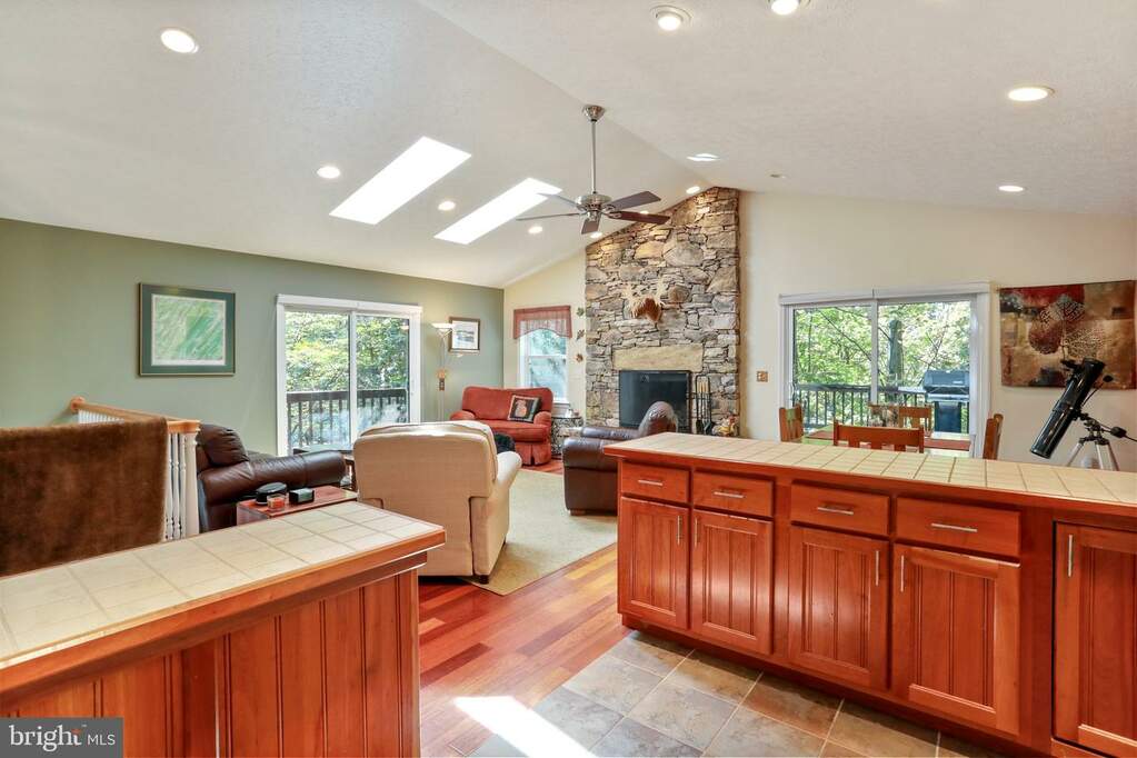 25 Red Maple Drive, Baker, WV 26801 MLS WVHD2001756 RLAH properties