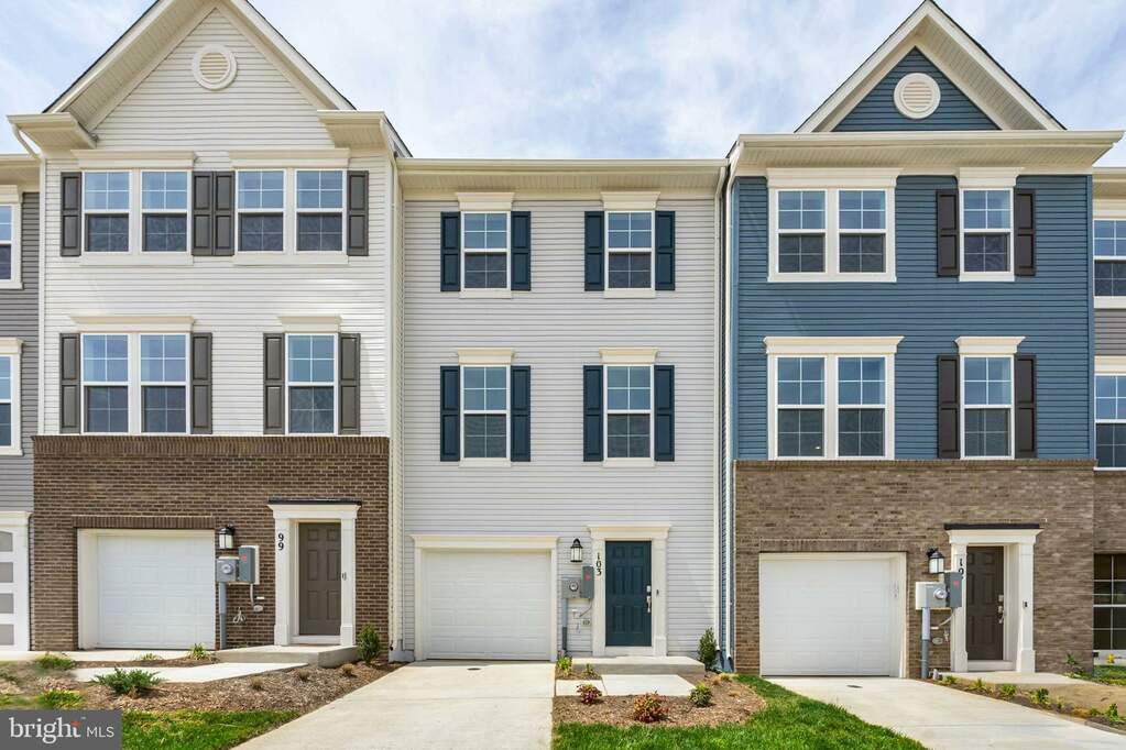 103 Winterplace Drive, Charles Town, WV 25414 MLS WVJF2011942 RLAH