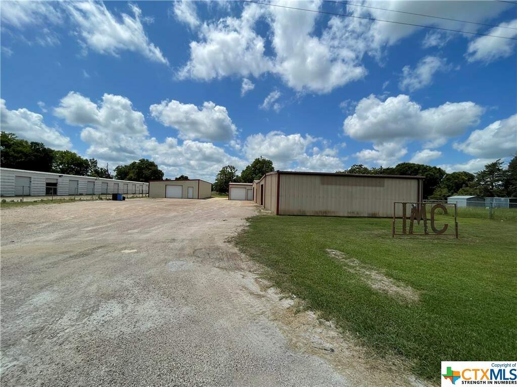 1410 Us Highway 90a, Hallettsville, TX 77964 MLS 510244