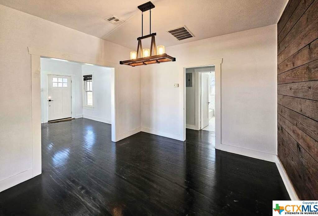 728 W Lynwood Avenue, San Antonio, TX 78212 MLS 529760 properties