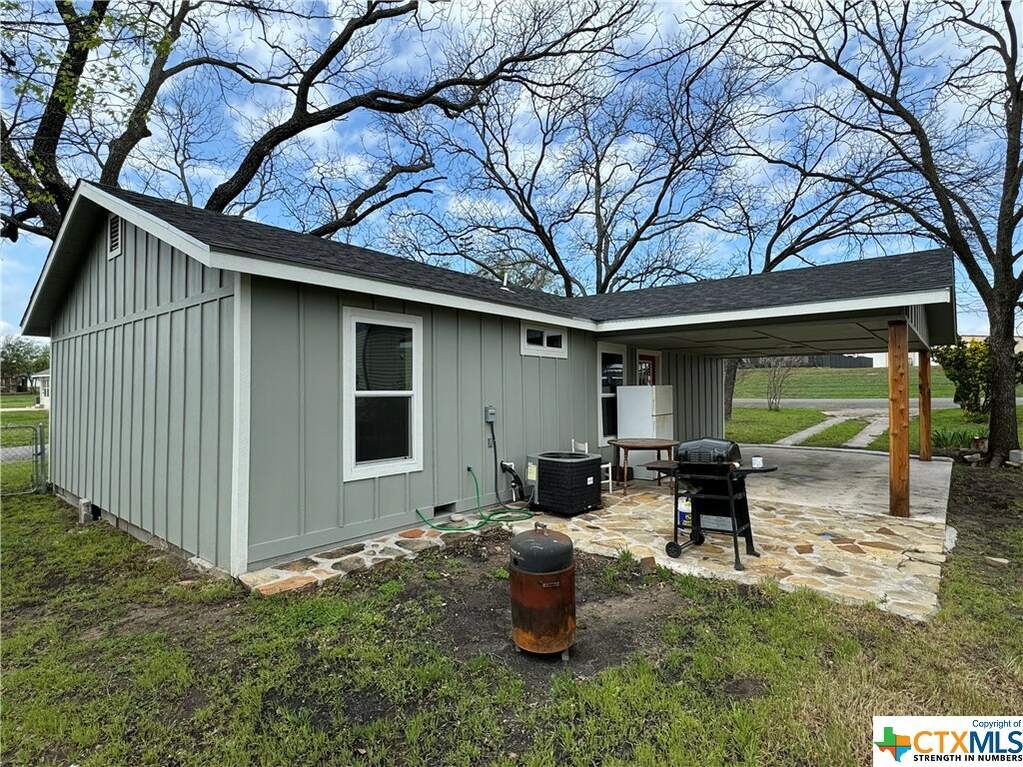 1510 Mesquite St, Goldthwaite, TX 76844 MLS 538897 properties
