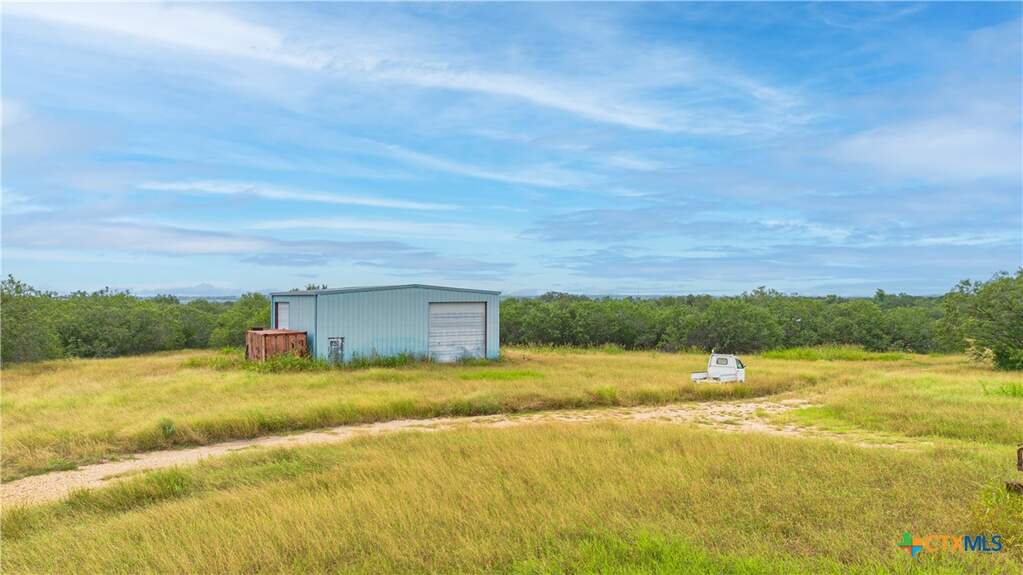 4425 Us Hwy 90, Seguin, TX 78155 - More
