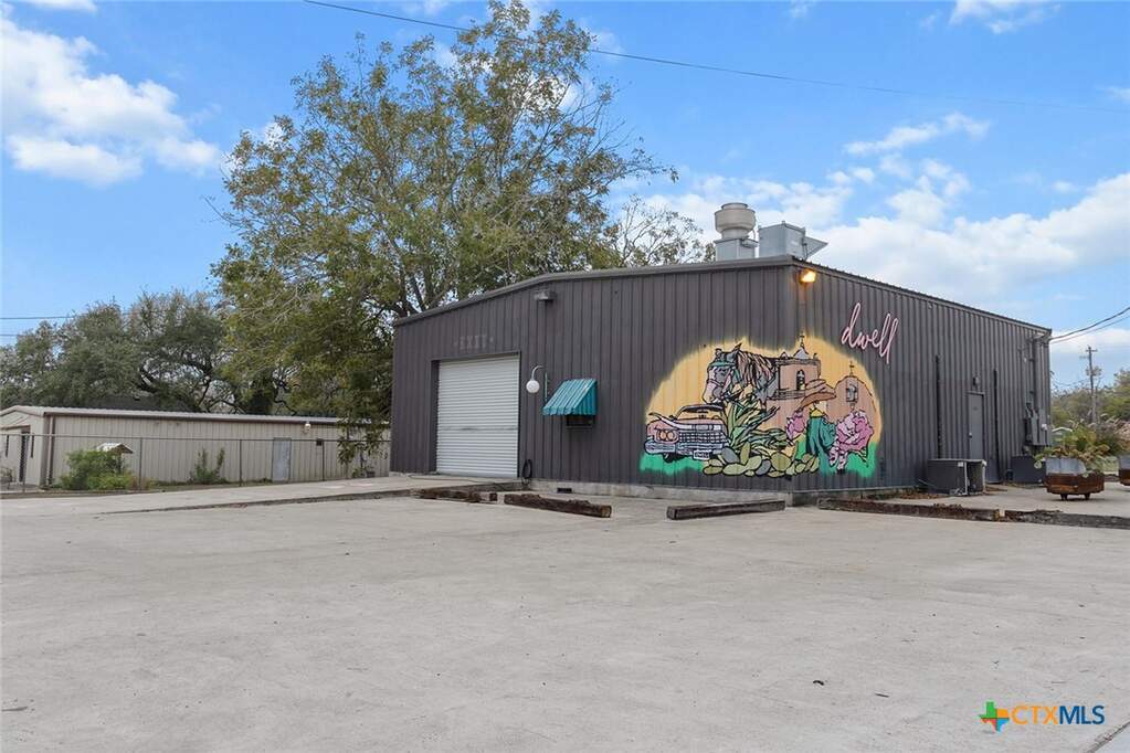 105 W Pearl Street, Goliad, TX 77963 - View 5