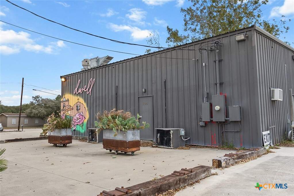 105 W Pearl Street, Goliad, TX 77963 - View 6