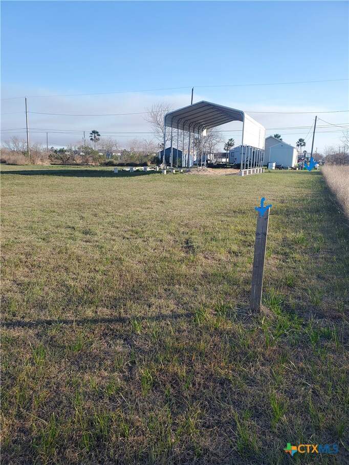 709-711 W Oakland Avenue, Seadrift, TX 77983 - View 4