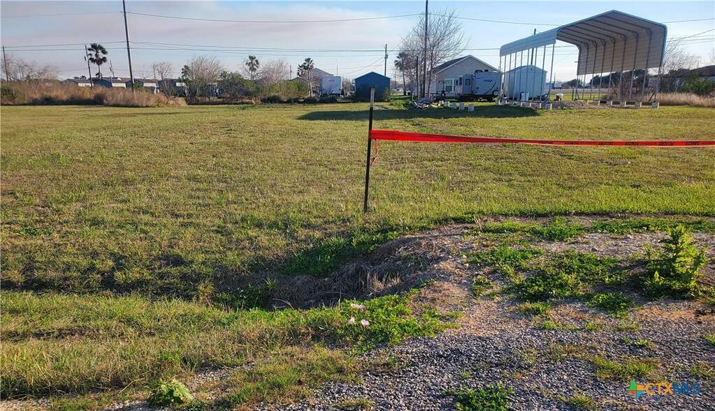 709-711 W Oakland Avenue, Seadrift, TX 77983 - View 5