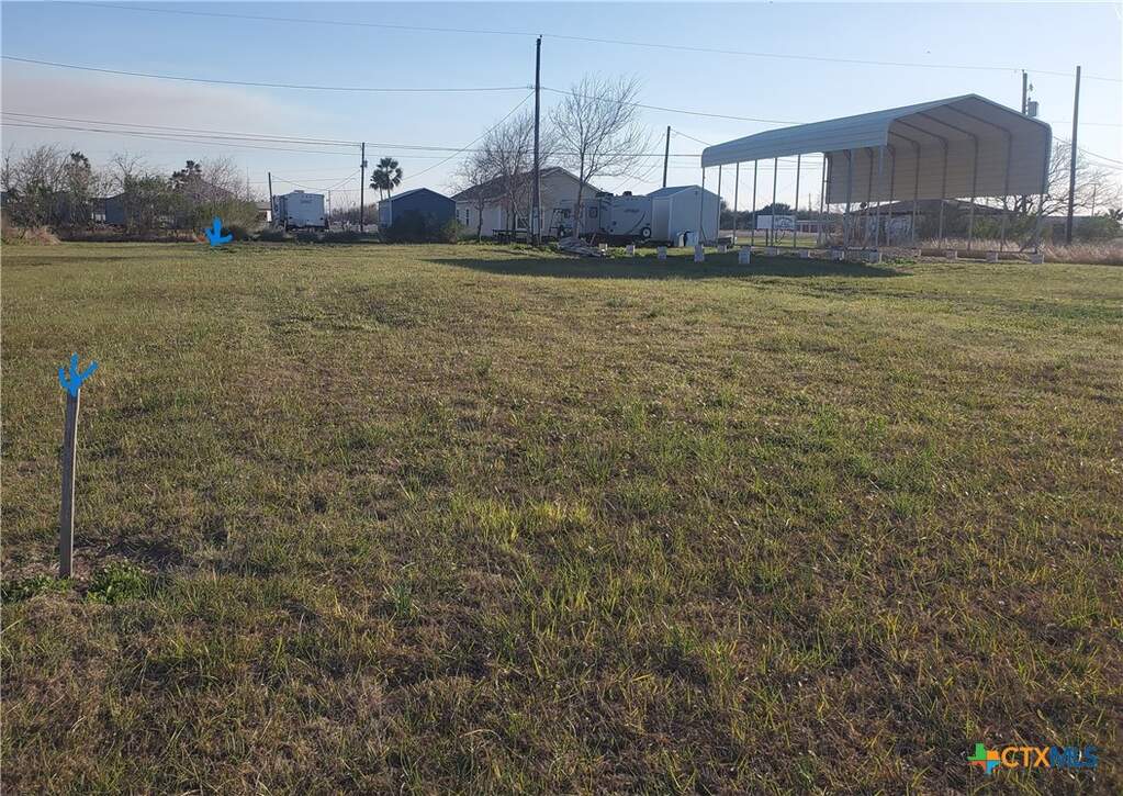 709-711 W Oakland Avenue, Seadrift, TX 77983 - View 6