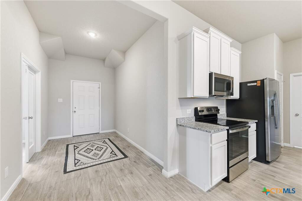 829 Stonemanor, Seguin, TX 78155 - View 4