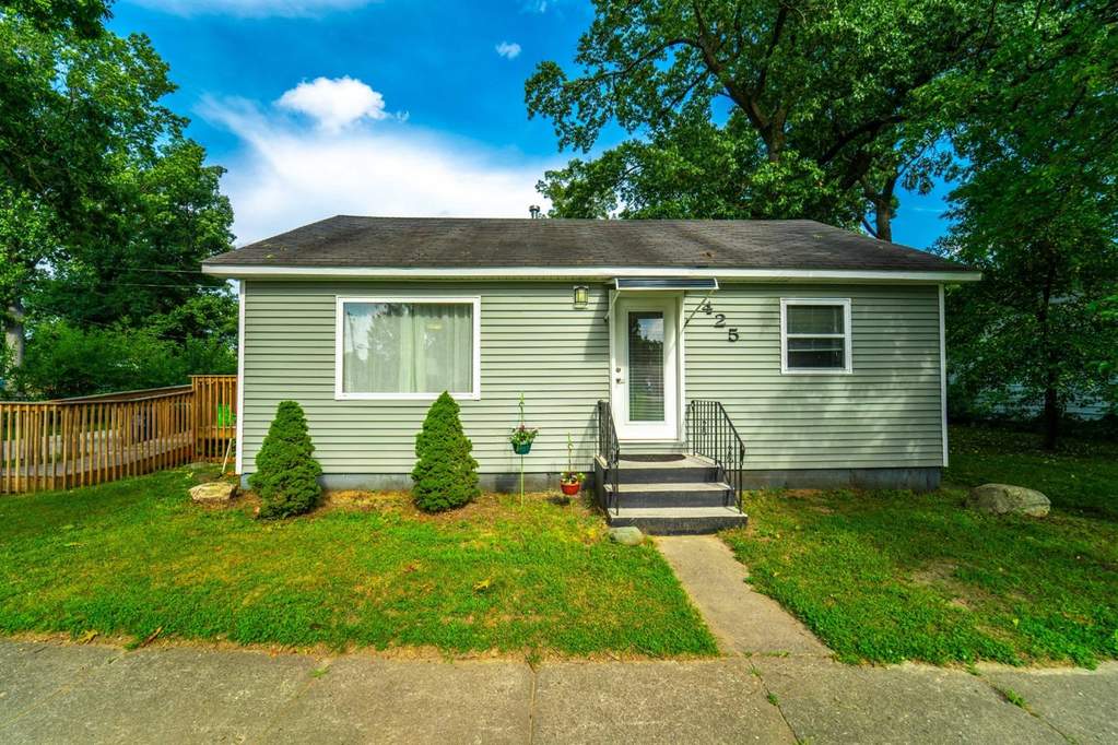 425 Larchmere Road, Kingsford Heights, IN 46346 MLS 460504