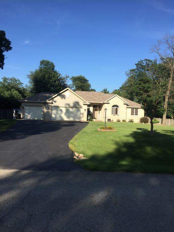 12321 Sandalwood Drive, Demotte, IN 46310 MLS 464049 properties