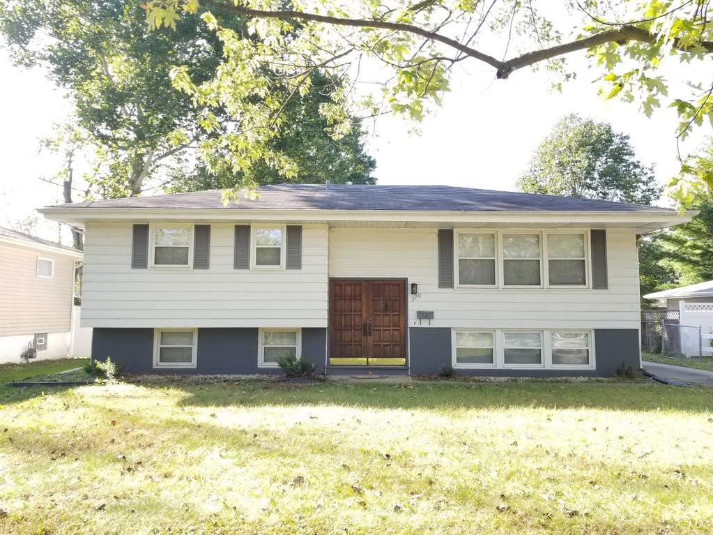 520 Oakwood Street, Griffith, IN 46319 MLS 465550 properties NW