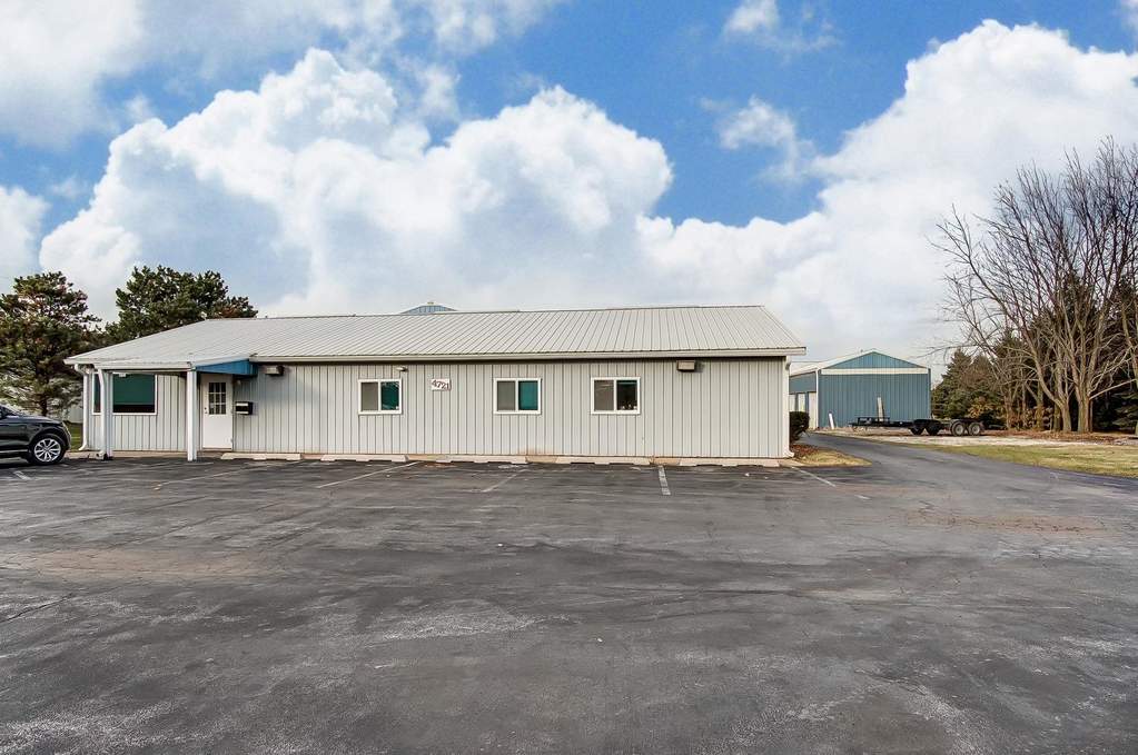 4721 Evans Avenue, Valparaiso, IN 46383 MLS 466980 properties NW