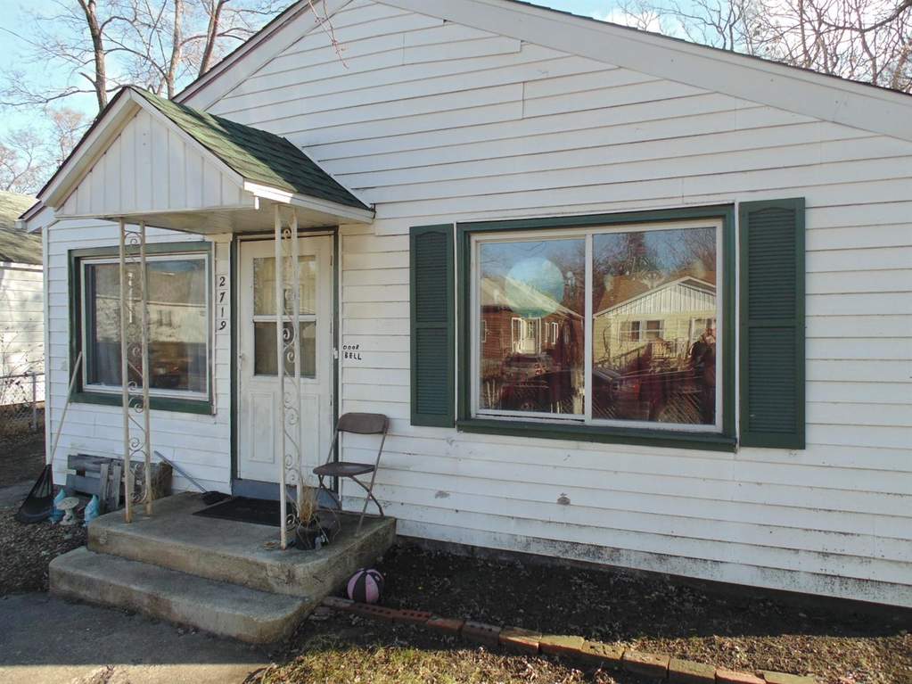 2719 Floyd Street, Lake Station, IN 46405 MLS 467444 properties