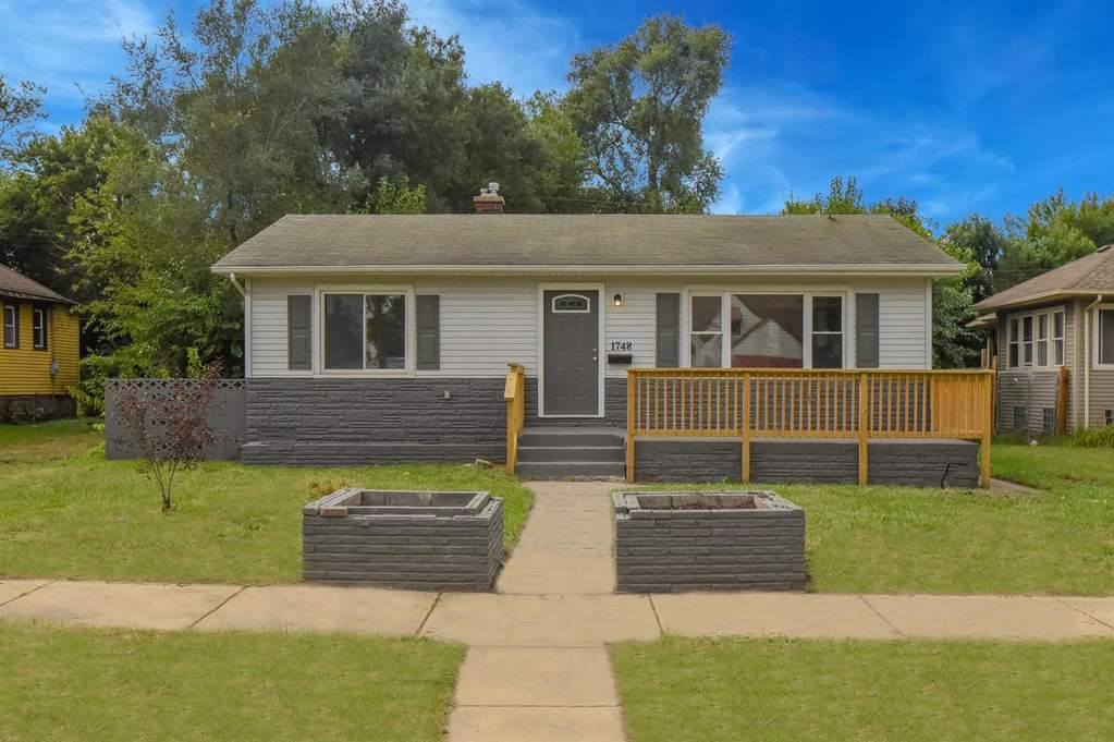 1748 Roosevelt Street, Gary, IN 46404 MLS 482159 properties NW