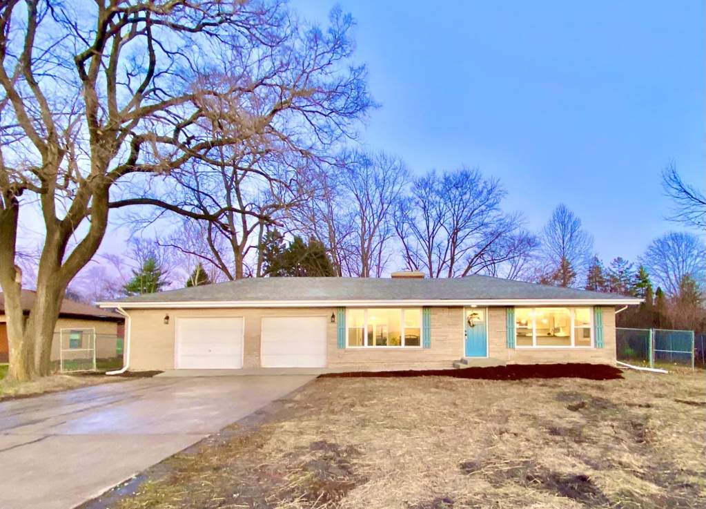 9445 White Oak Avenue, St. John, IN 46373 MLS 485815 properties