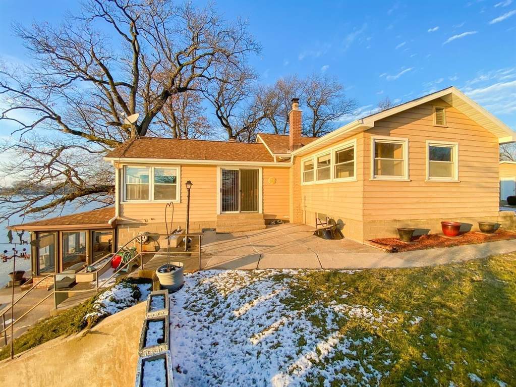 302 Lilac Drive, Walkerton, IN 46574 MLS 486817 properties NW Indiana