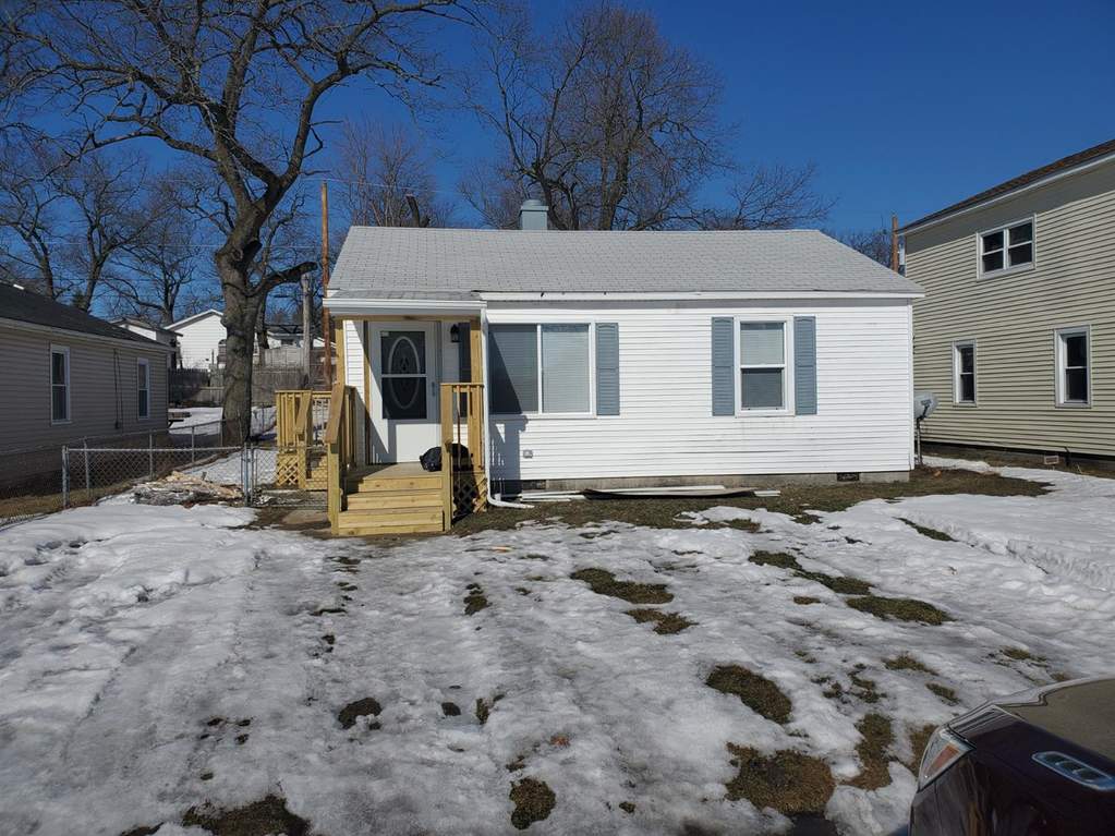 318 Madison Avenue, New Chicago, IN 46342 MLS 488801 properties