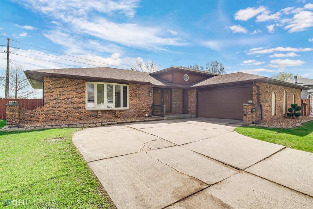 7453 Pierce Place, Merrillville, IN 46410 MLS 491325 properties