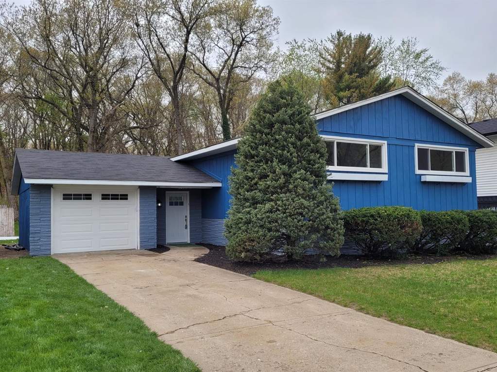 8023 Hemlock Avenue, Gary, IN 46403 MLS 491987 properties NW Indiana