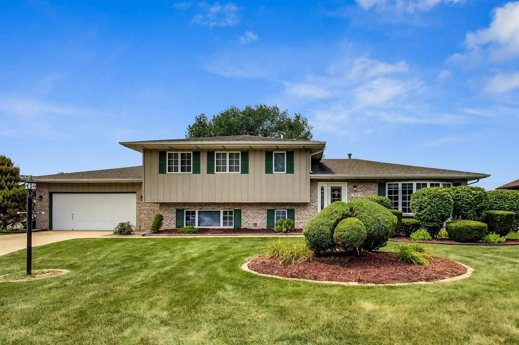 512 Oxford Circle, Griffith, IN 46319 MLS 497430 properties NW