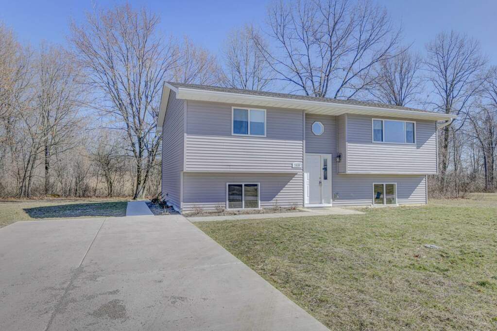 2835 Riverwalk Street, Lake Station, IN 46405 MLS 526994