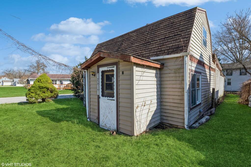 1511 N Longshore Drive, Walkerton, IN 46574 MLS 800384 properties