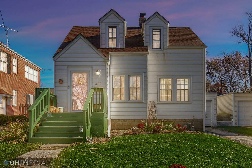 422 Elmhurst Avenue, Valparaiso, IN 46385 | MLS# 803378 | @properties ...
