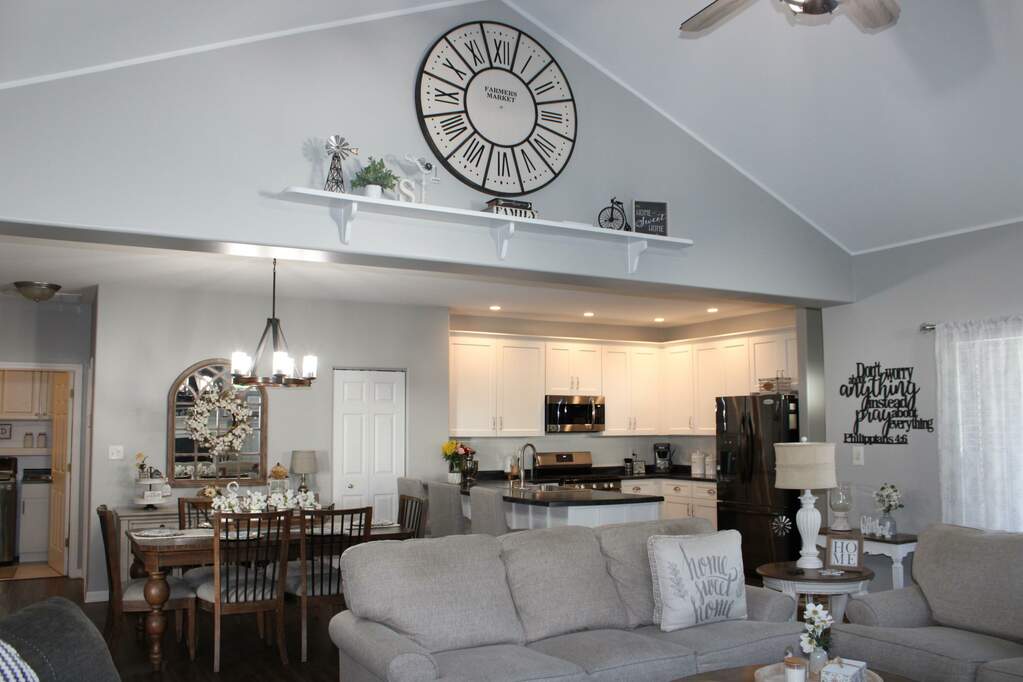 9090 Norris Drive, Hobart, IN 46342 MLS 806347 properties NW Indiana