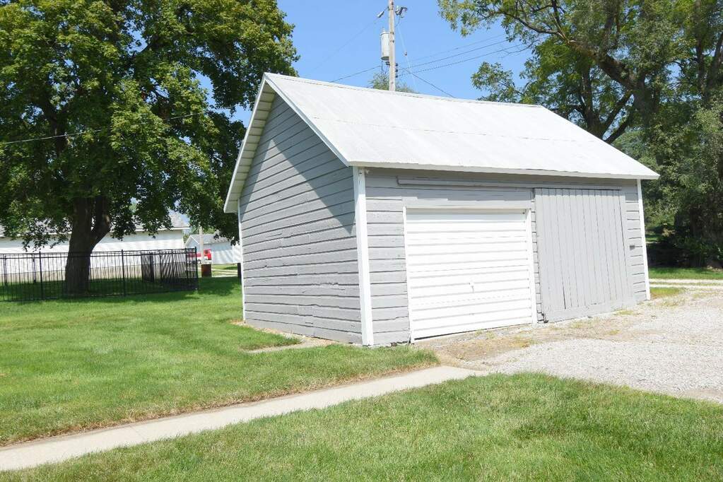 113 N Newton Street, Goodland, IN 47948 MLS 809274 properties NW