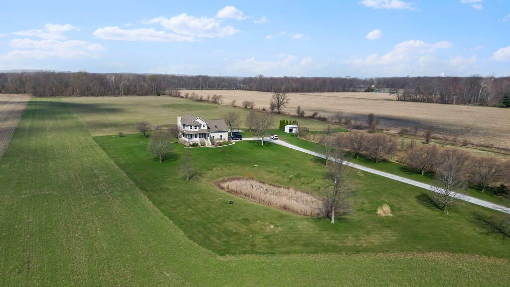56803 Tulip Road, New Carlisle, IN 46552 - View 2