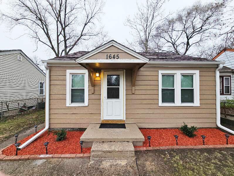 1645 W 40th Avenue, Gary, IN 46408, Gary