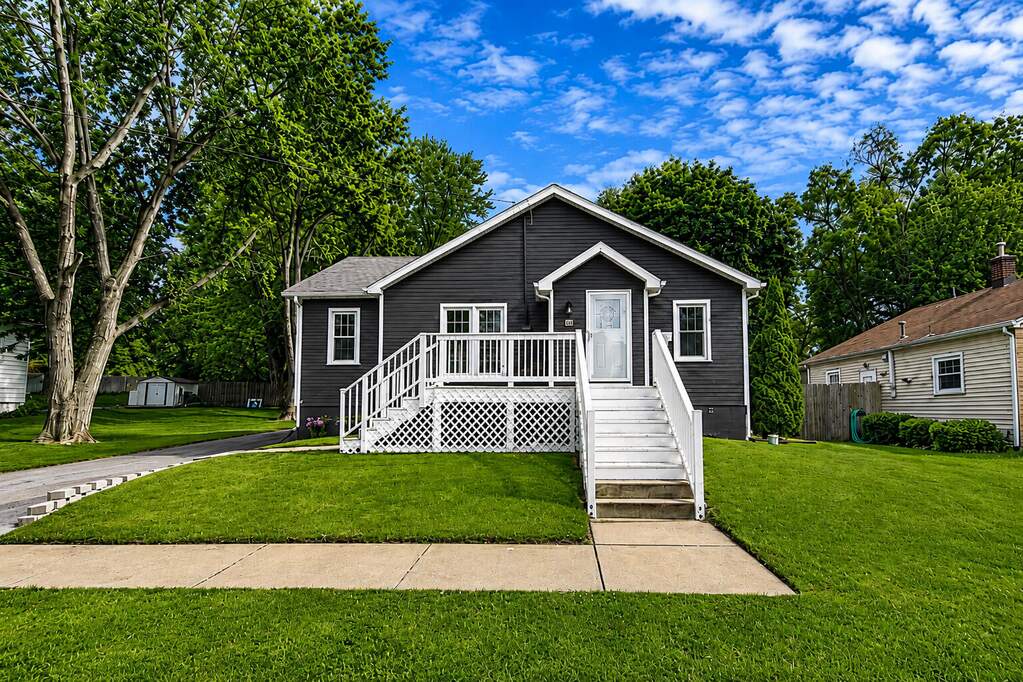 609 W North Street, Crown Point, IN 46307 | MLS# 839621