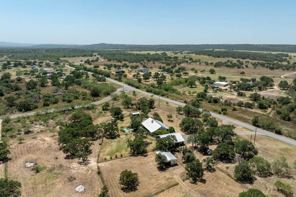 871 Cr 123, Marble Falls, TX 78654 MLS 169442 properties lone