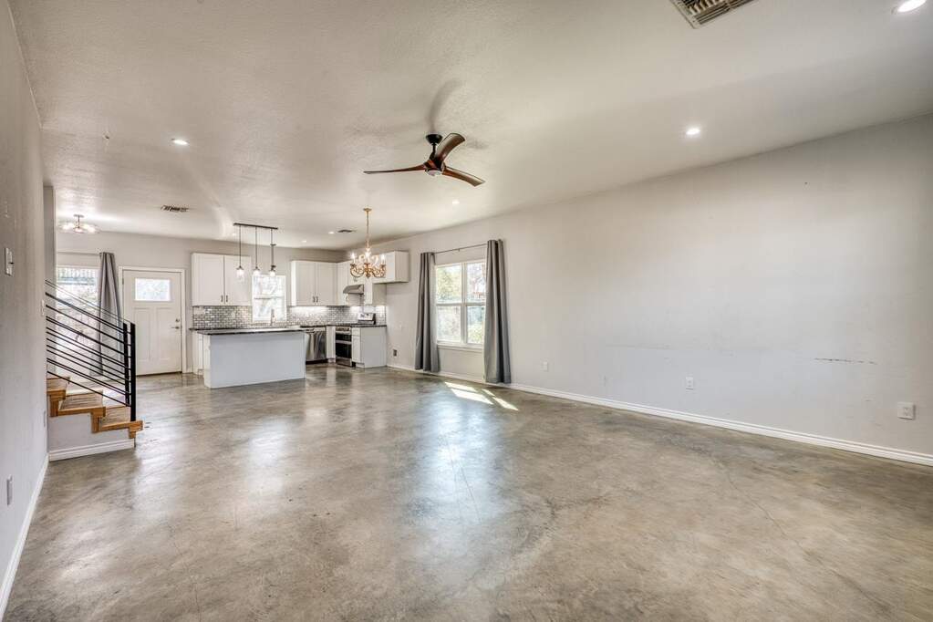 4308 Twin Oaks Drive, Cottonwood Shores, TX 78657 - View 4