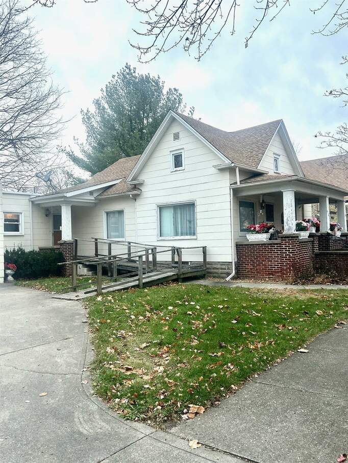 410 Jefferson Street, Rochester, IN 46975 MLS 202342340