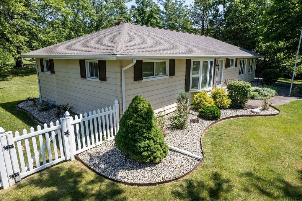 7120 Melody Lane, Fort Wayne, IN 46804 MLS 202342978 properties Indy