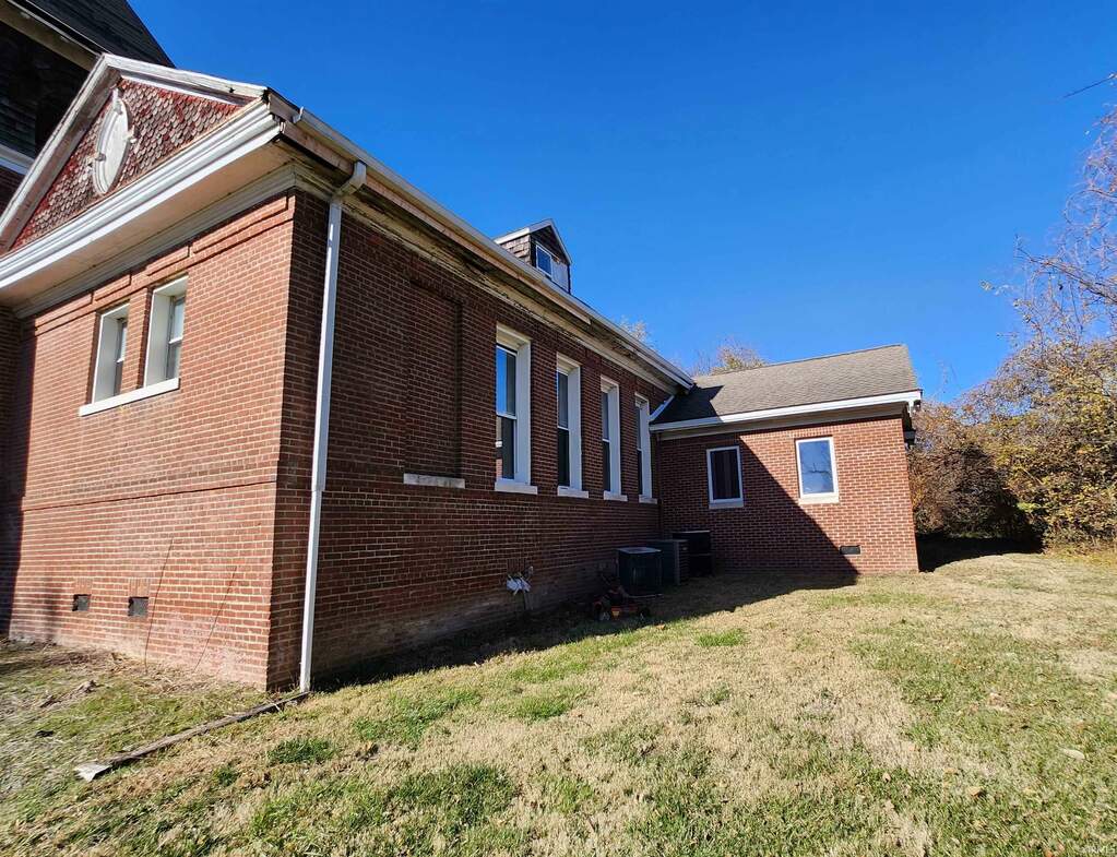 7920 Weilbrenner Road, Mount Vernon, IN 47620 MLS 202343197