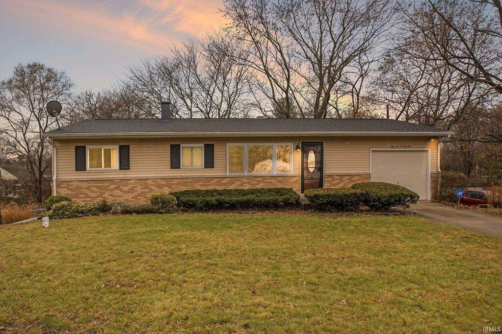 51061 Hollyhock Road, South Bend, IN 46637 MLS 202343728