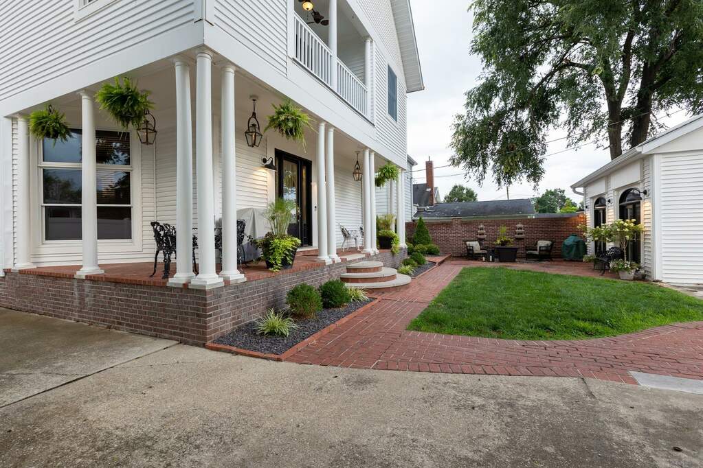 1127 M Street, Bedford, IN 47421 MLS 202344049 properties Indy