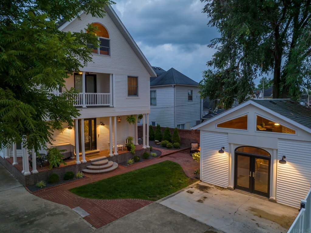 1127 M Street, Bedford, IN 47421 MLS 202344049 properties Indy