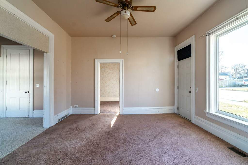 200 Jackson Street, Ligonier, IN 46767 MLS 202344070 properties Indy