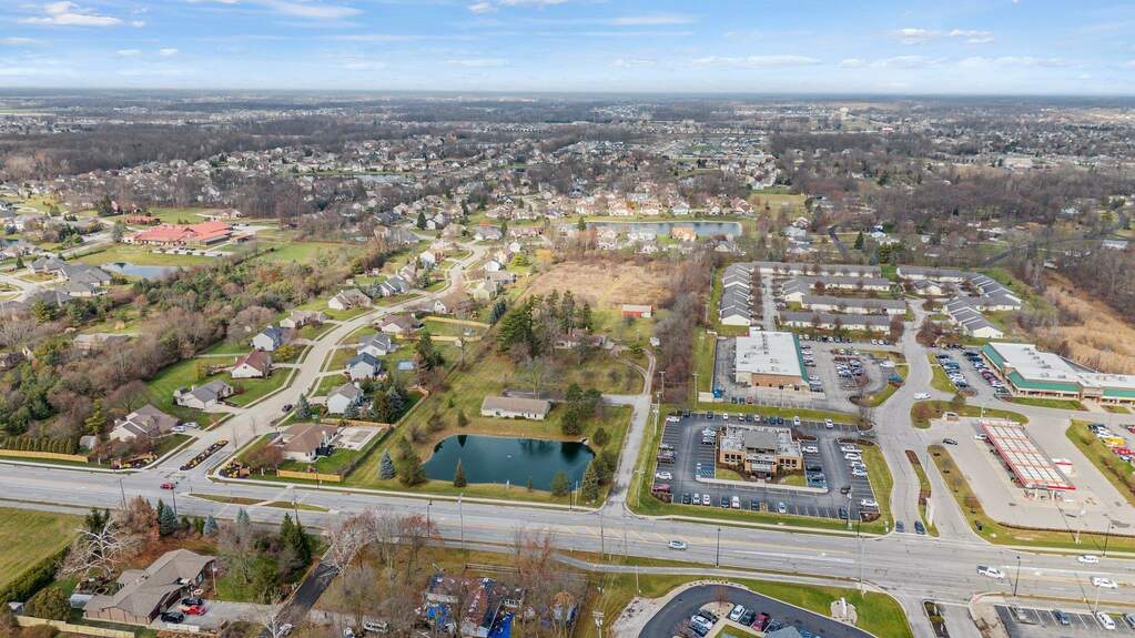 227 & 231 E Dupont Road, Fort Wayne, IN 46825 MLS 202344184