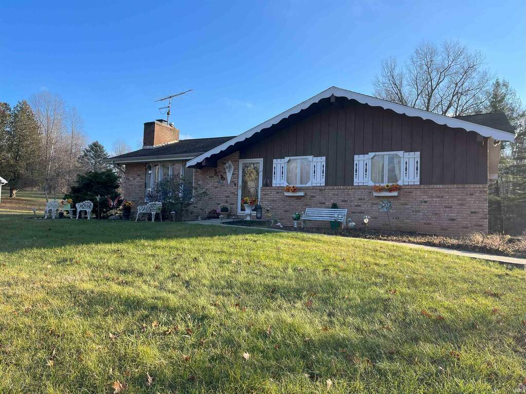 22512 Ireland Road, South Bend, IN 46614 MLS 202344328 properties